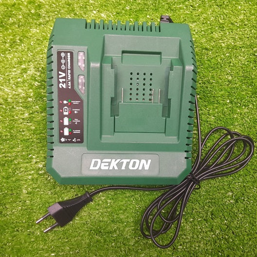 Fast Charger 21V, 4.0A