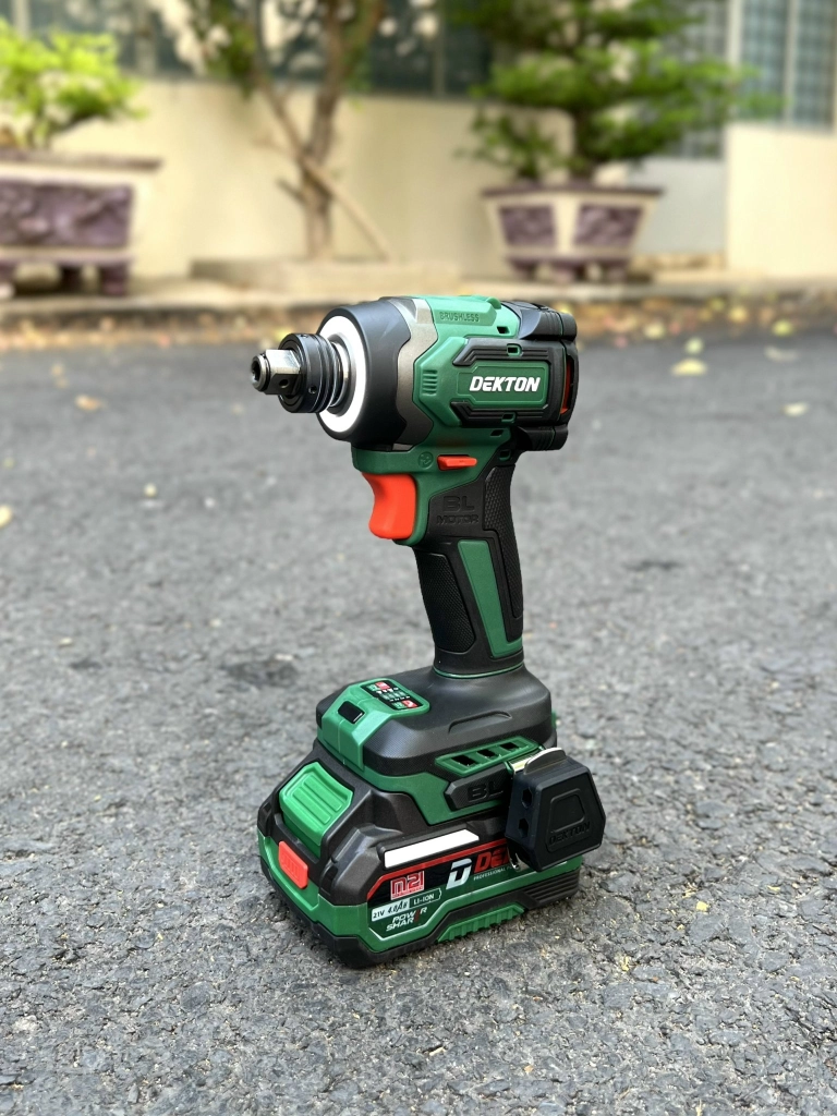 Cordless impact Driver