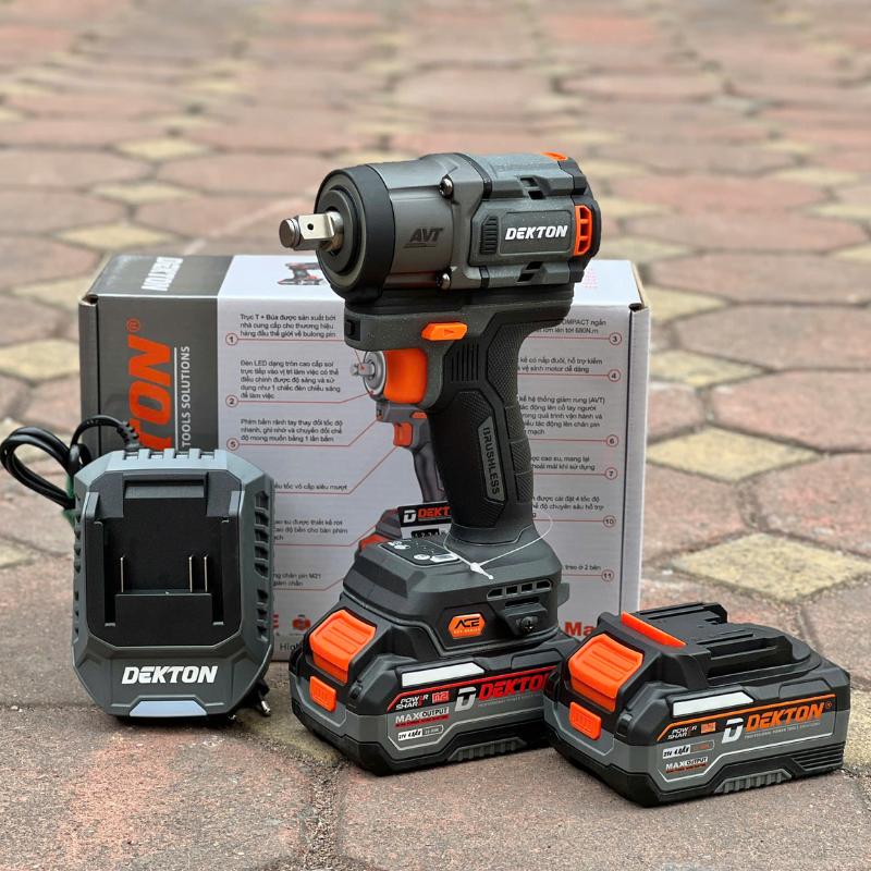 Compact Impact Wrench