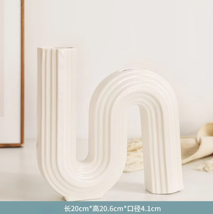 Vase N shape