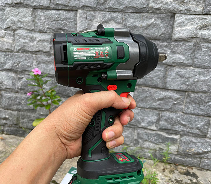 Cordless Impact Wrench