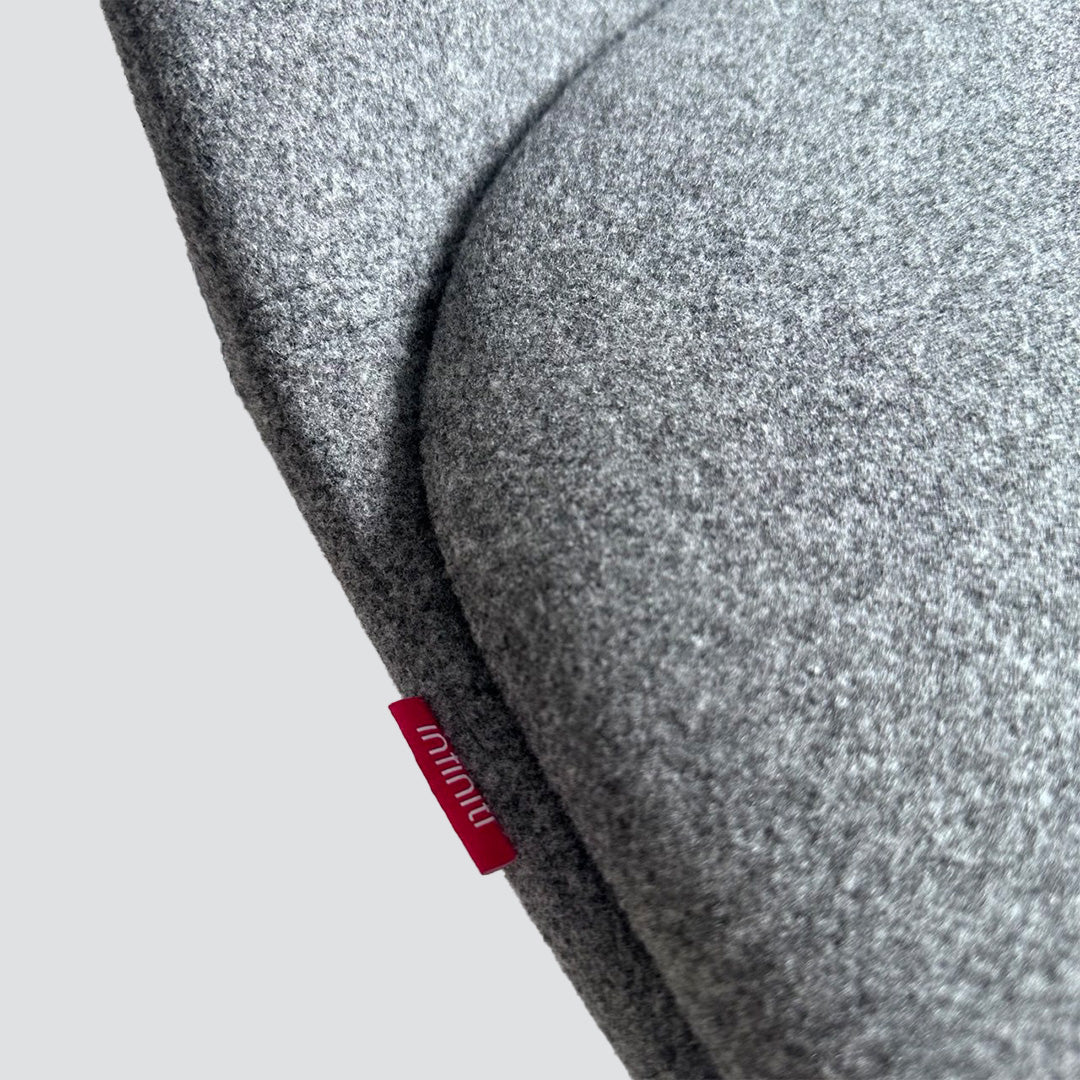 Pure loop lounge chair by Infiniti design