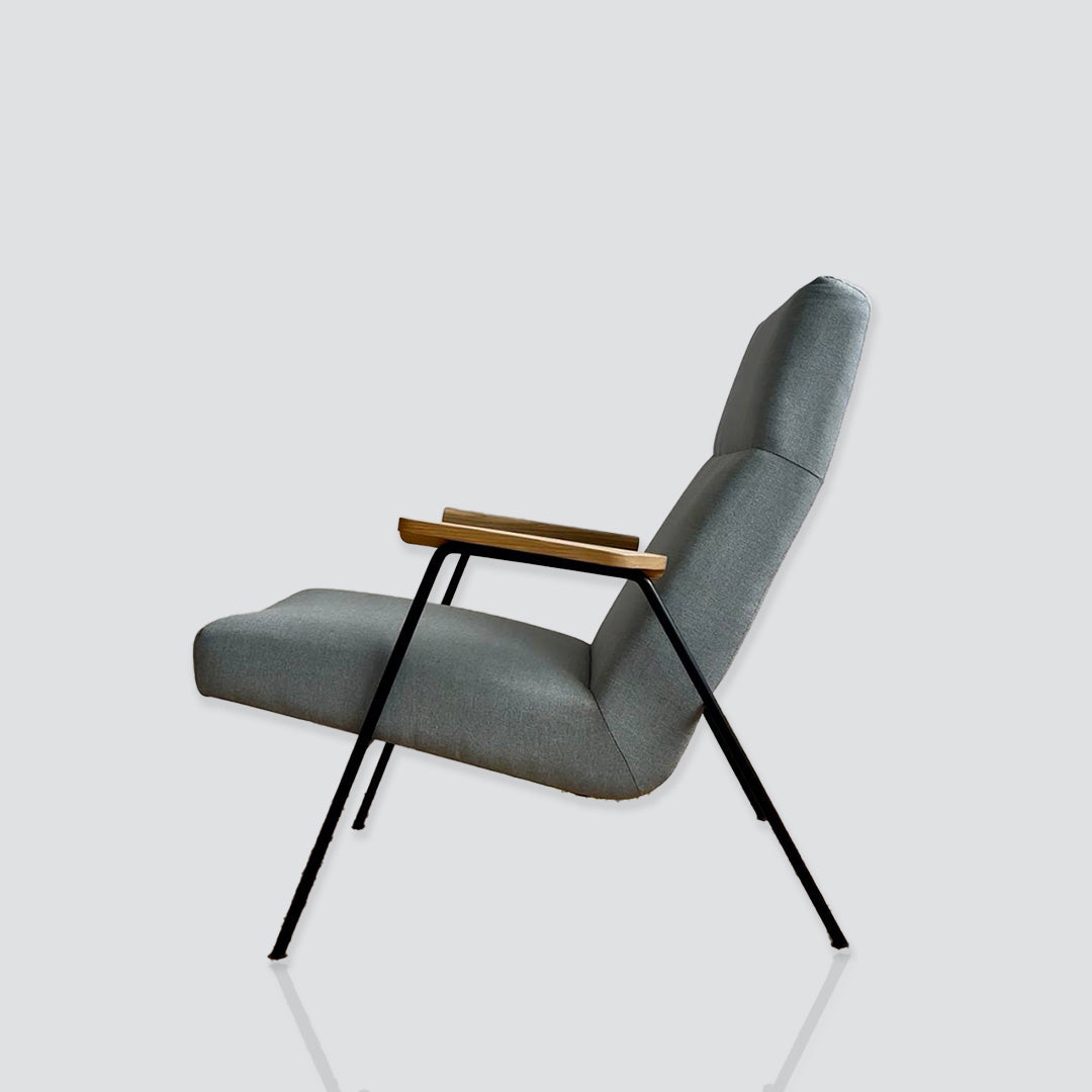 D-A05 armchair in light blue fabric