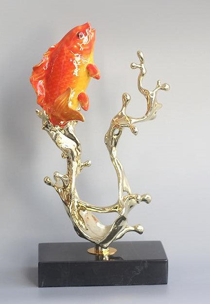Golden fish (S)