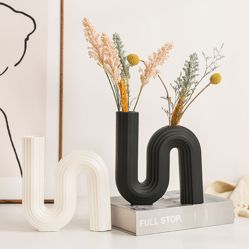 Vase N shape