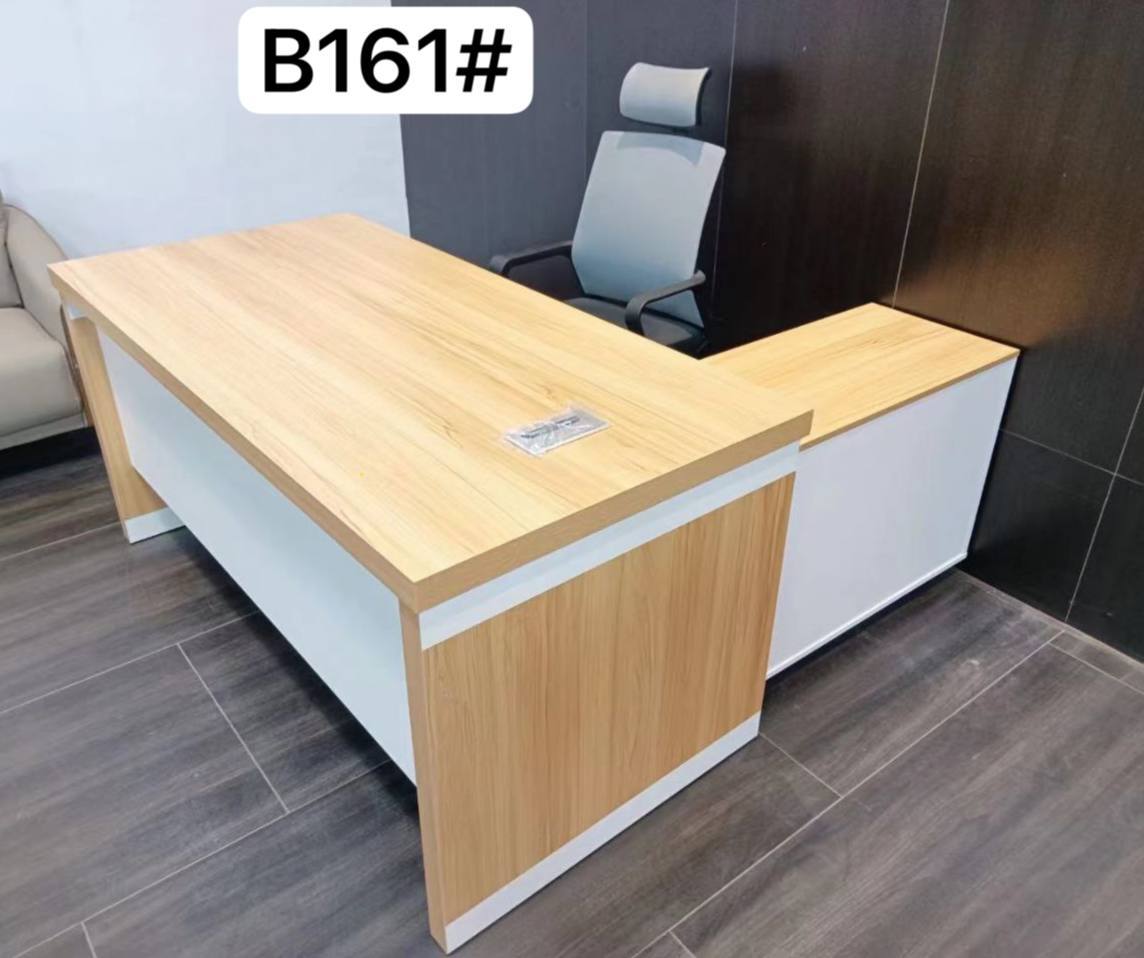 Executive Table (B061)