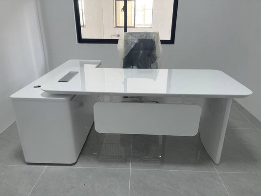 Executive Table (HT02)