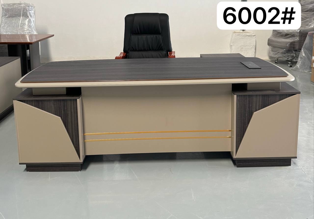 Executive Table (6002)