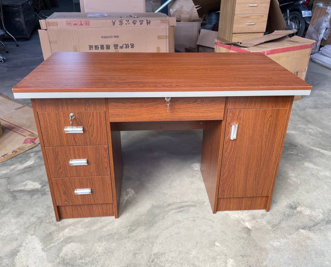 Office Table (8021)