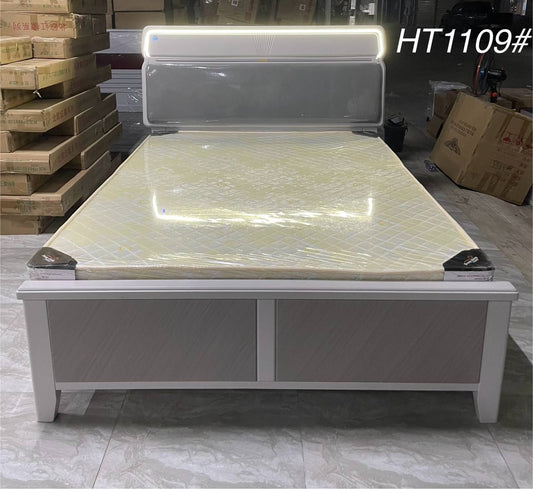 Bed (1105)