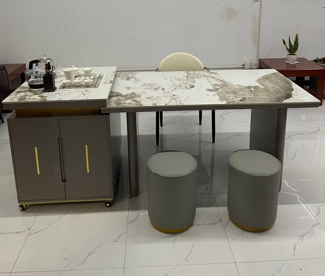 Executive Table (2219)