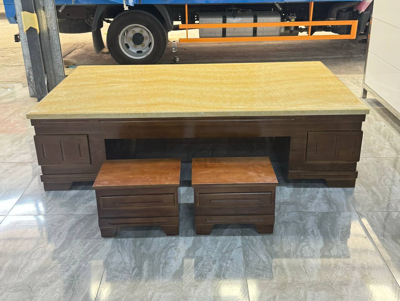 COFFEE TABLE