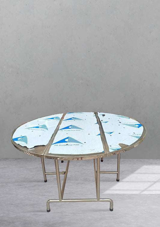 Folding dining table
